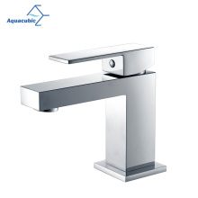 Aquacúbico popular americano Watersense Cupc Certificado Certificado Chumbo Free Solid Chrome Brass Handelinha única Baça de banheiro quadrado Torneira